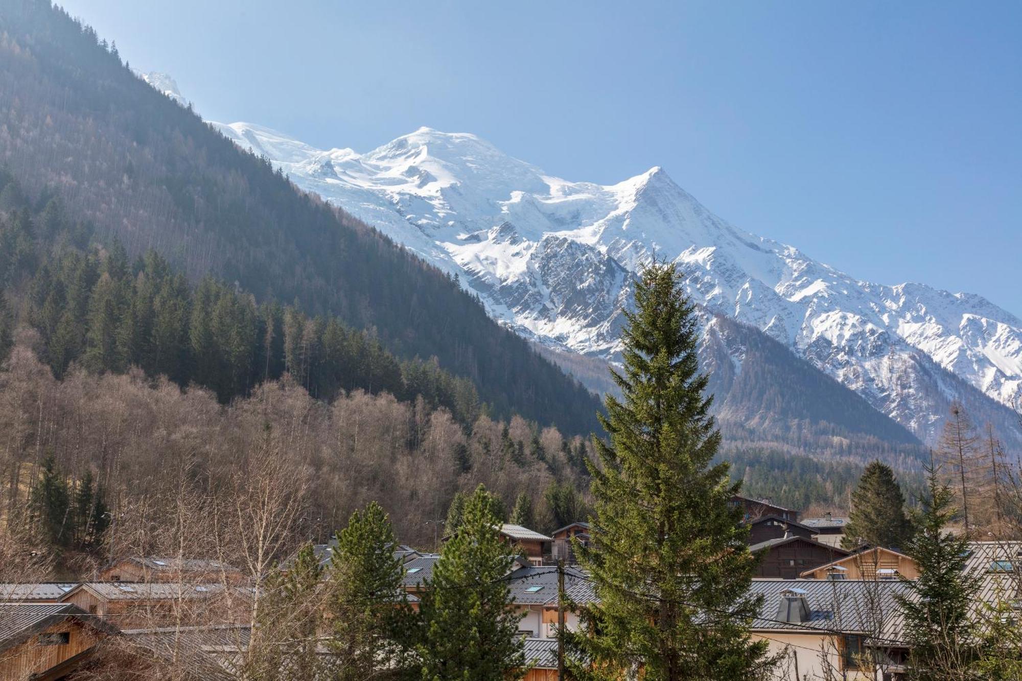 Classic Room Balcony Mont-Blanc View,1662974929:JPEG